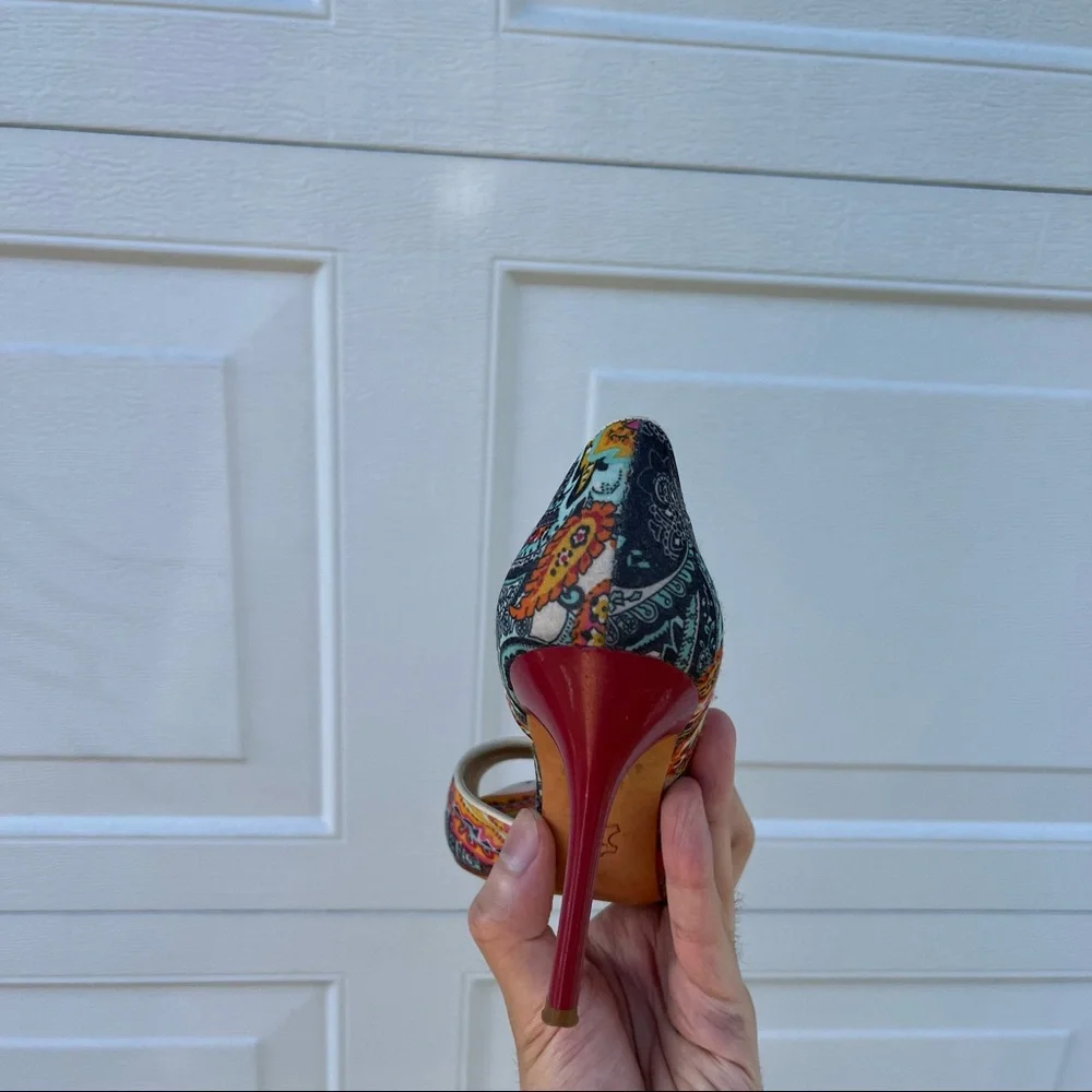 AMAZING GUESS BY MARCIANO HIGH HEELS - Picture 5 of 11